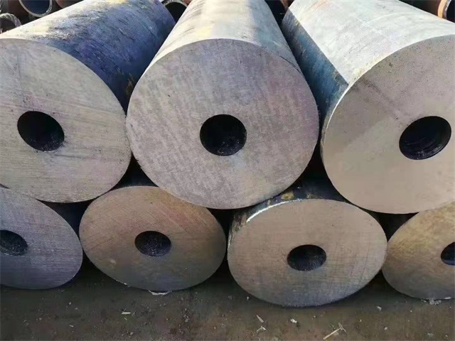 包头35crmo厚壁无缝钢管